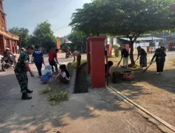 Koramil 1404-01/Suppa Bersama Warga Kerja Bakti PembeBabinsarsihan Saluran Air