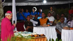 DANDIM 1707/MERAUKE HADIRI PERAYAAN HUT KE-77 USKUP AGUNG MERAUKE YANG BERLANGSUNG KHIDMAT