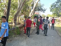 Cegah Banjir, Babinsa dan Warga Alitta Gotong Royong Bersihkan Saluran Drainase