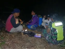 Karhutla Malam Hari, Babinsa Kodim 1404/Pinrang dan Masyarakat Turun Padamkan Api