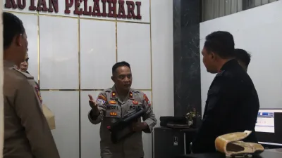 Personel Polda Kalsel dan Polres Tanah Laut Cek Senjata Api Rutan Pelaihari, Pastikan Kesiapan Sarana Pengamanan