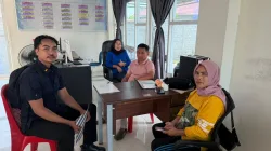 Di Tengah Kabut Asap, PK Bapas Palu Tetap Pastikan Kesiapan Lingkungan Klien Pembebasan Bersyarat