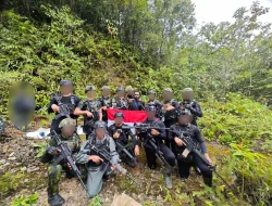 OPERASI GABUNGAN TNI BERHASIL MENEMUKAN SENJATA LARAS PANJANG CARACAL MILIK SATGAS PAMTAS RI-PNG MOBILE YANG DIRAMPAS KELOMPOK OPM KODAP IV/SORONG RAYA