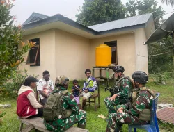 Pererat Kedekatan dengan Rakyat, Satgas Yonif 133/Yudha Sakti Tak Bosan Tebar Komunikasi Dengan Warga Papua