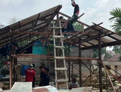 Satgas TMMD ke-130 Kodim Tarakan dan Warga Gotong Royong Bangun Rumah Cristina