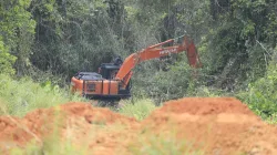 Dari Tanjung Batu ke Pantai Amal, Jalan TMMD ke-130 Pangkas Jarak Menuju Pendidikan