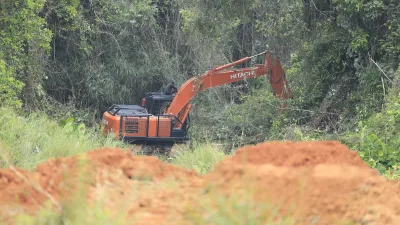 Dari Tanjung Batu ke Pantai Amal, Jalan TMMD ke-130 Pangkas Jarak Menuju Pendidikan