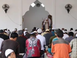 Perkuat Keimanan dan Kebersamaan, Sholat Jumat Berjamaah Warnai Pembinaan di Rutan Pelaihari