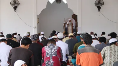 Perkuat Keimanan dan Kebersamaan, Sholat Jumat Berjamaah Warnai Pembinaan di Rutan Pelaihari